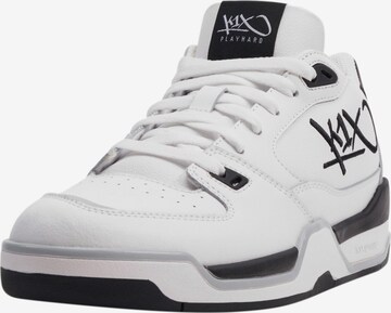 K1X Sneakers in White: front