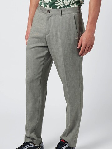 4funkyflavours Loose fit Pleated Pants 'For The Love Of Money' in Grey: front