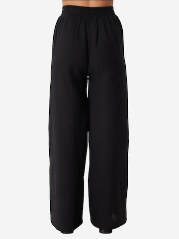 Completo pantalone di Happiness İstanbul in nero: frontale