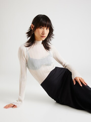 WEEKDAY Sweater 'Mary' in White: front