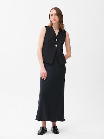 adl Kleid‌ in Schwarz