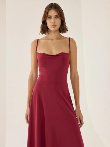 Hiccup - Vestido em vermelho