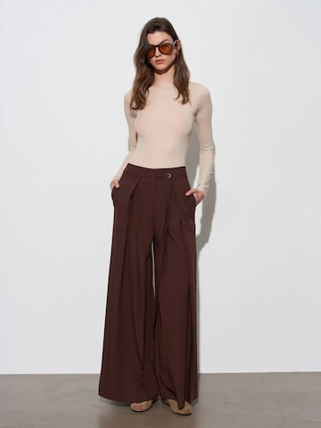 Dilvin Blusen in Beige: Vorderseite