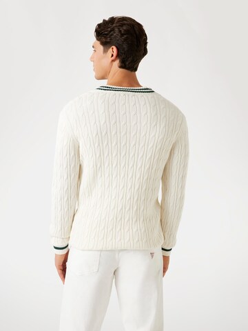 GUESS Pullover in Weiß