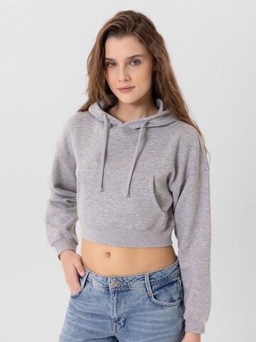 Felpa 'Helga' di Jacey Quinn in grigio