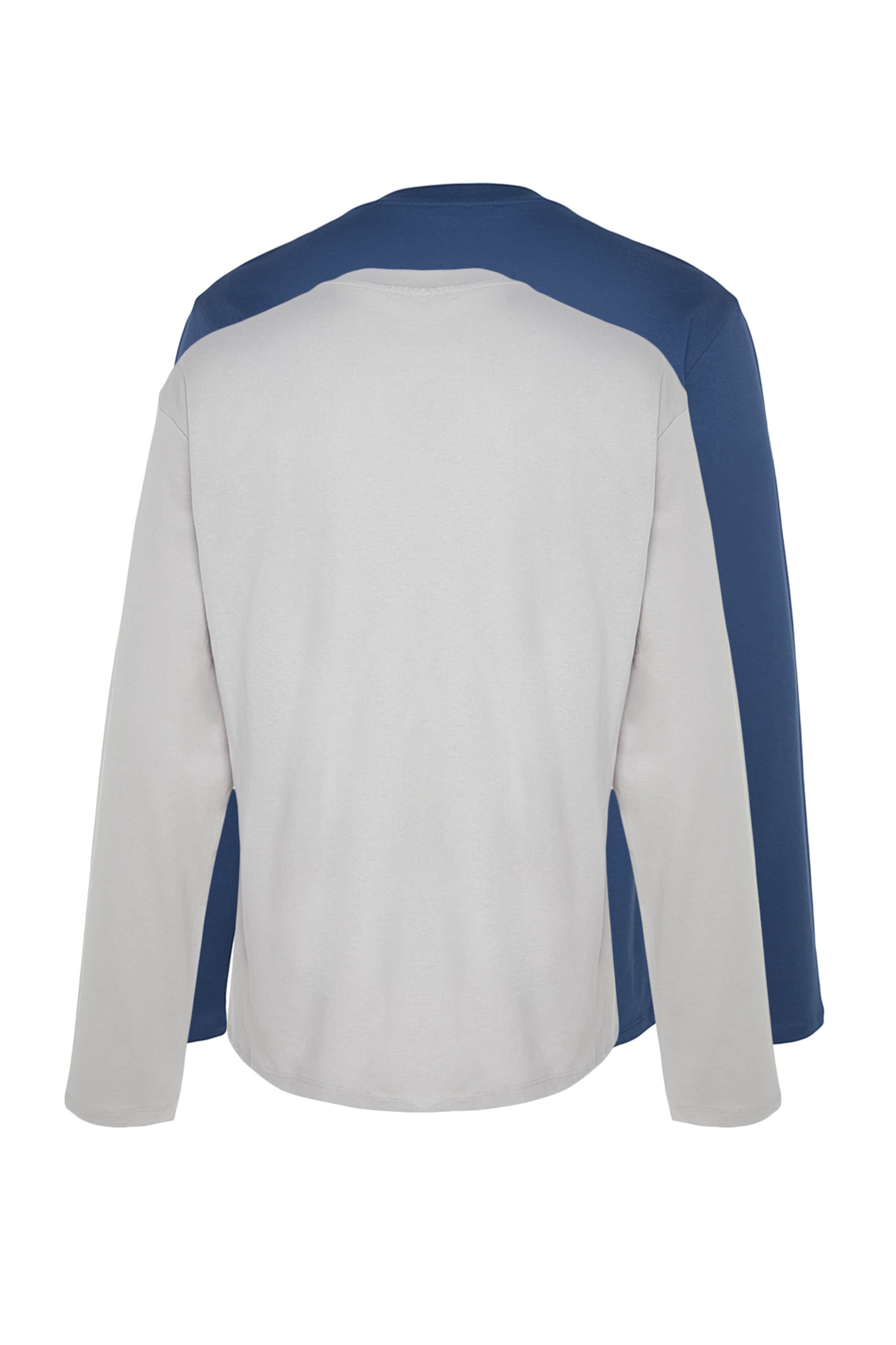 Trendyol Shirt in Blue