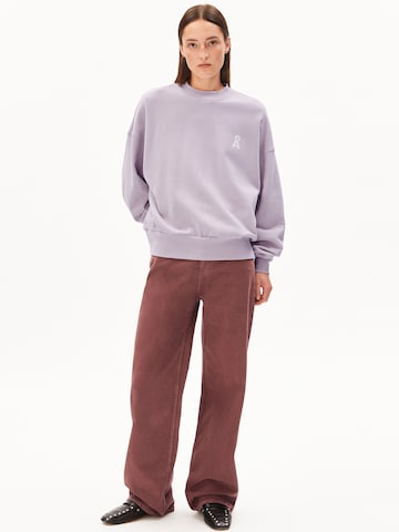 ARMEDANGELS - Sweatshirt 'ALIZAA' em roxo