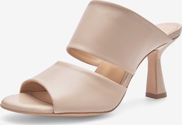 Ivylee Copenhagen Mules 'Marilyn' in Beige: front