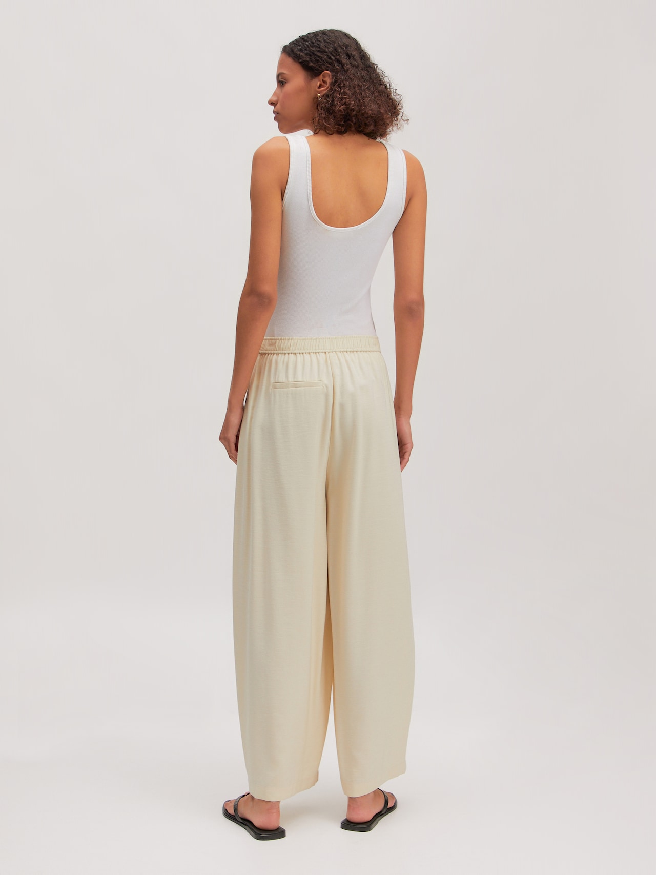 EDITED Neuheiten Hose 'Quanda' beige