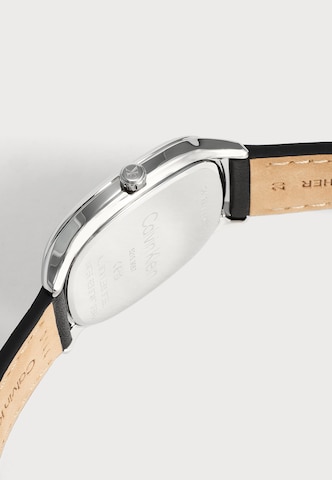Calvin Klein Analogt ur 'Shape' i sølv: side