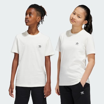ADIDAS ORIGINALS Shirt 'Trefoil Essentials' in White: front