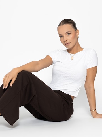 SASSYCLASSY Shirt in White