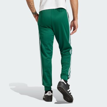 ADIDAS ORIGINALS Tapered Παντελόνι 'Adicolor Classics Sst' σε πράσινο