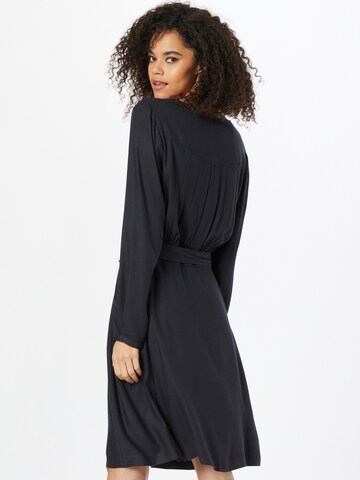 Robe-chemise 'NEGU' SKFK en noir