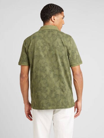 Tricou de la FYNCH-HATTON pe verde