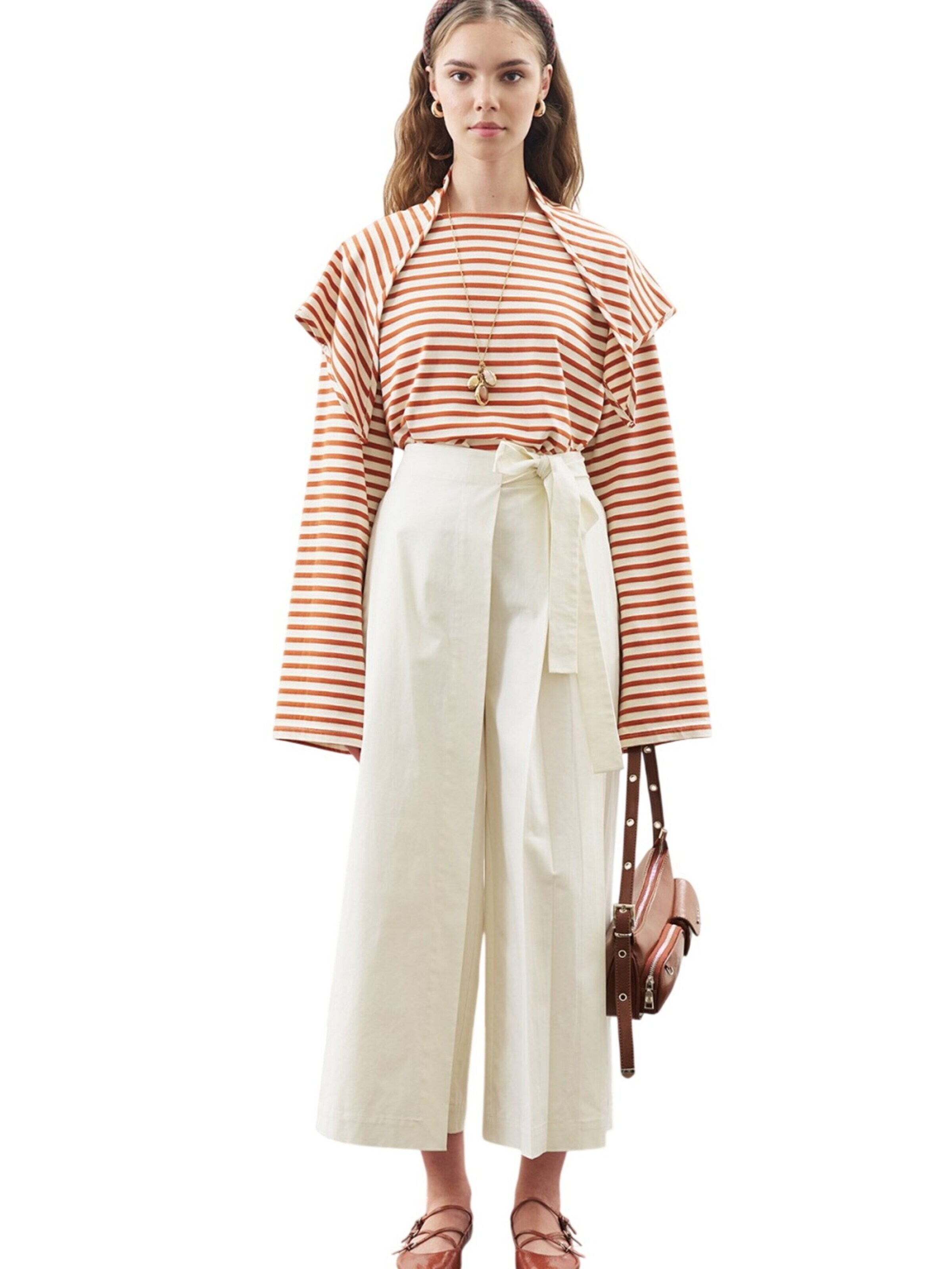 MANUKA Regular Trousers in Beige