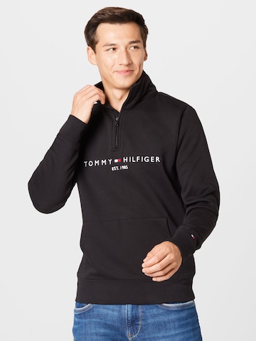 TOMMY HILFIGER Sweatshirt in Black: front