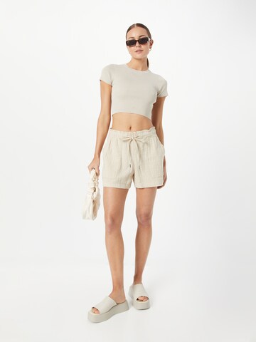 Regular Pantaloni de la GAP pe bej