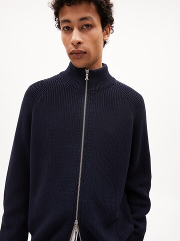 ARMEDANGELS Sweater in Blue: front