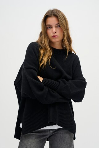 My Essential Wardrobe Oversized sweater in Black: front