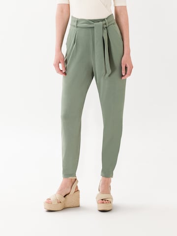 Les Lunes Tapered Pleat-Front Pants 'Jade' in Green: front