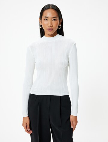 Koton Sweater in White: front