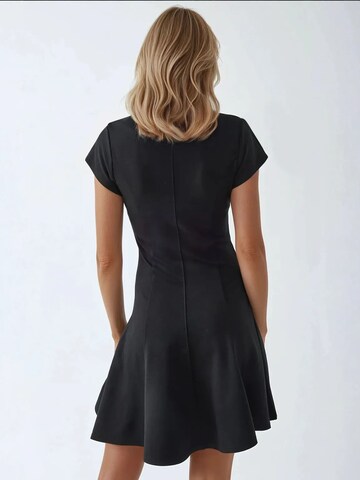 Hiccup Dress in Black