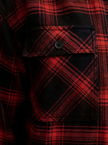 R.D.D. ROYAL DENIM DIVISION - Ajuste confortable Camisa 'RDDCHARLES' en rojo