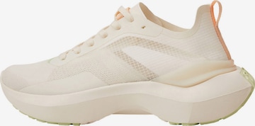 Baskets basses MANGO en blanc : devant