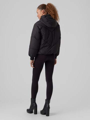 VERO MODA Jacke 'Beverly' in Schwarz