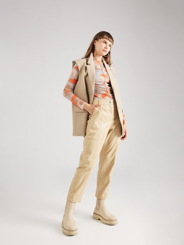 Effilé Pantalon cargo 'Tary' BOSS Orange en beige