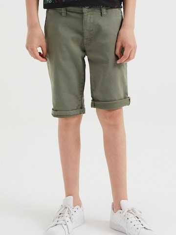 WE Fashion Slimfit Shorts in Grün