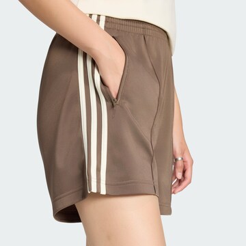 ADIDAS ORIGINALS Loosefit Broek 'Firebird Classic' in Bruin