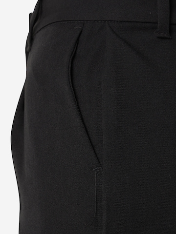 Vero Moda Petite - Pierna ancha Pantalón de pinzas 'ISABEL' en negro