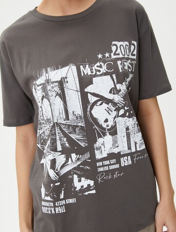Koton T-shirt in Grau
