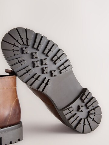 Next Chukka boots i brun
