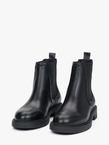 Estro Chelsea Boots '09-3814' in Black