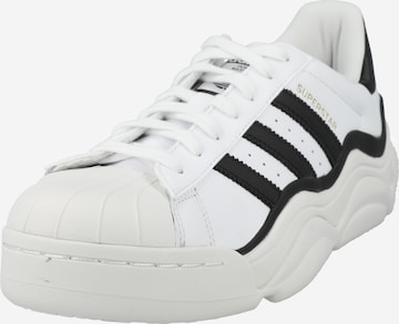 Baskets basses 'Superstar' ADIDAS ORIGINALS en blanc : devant