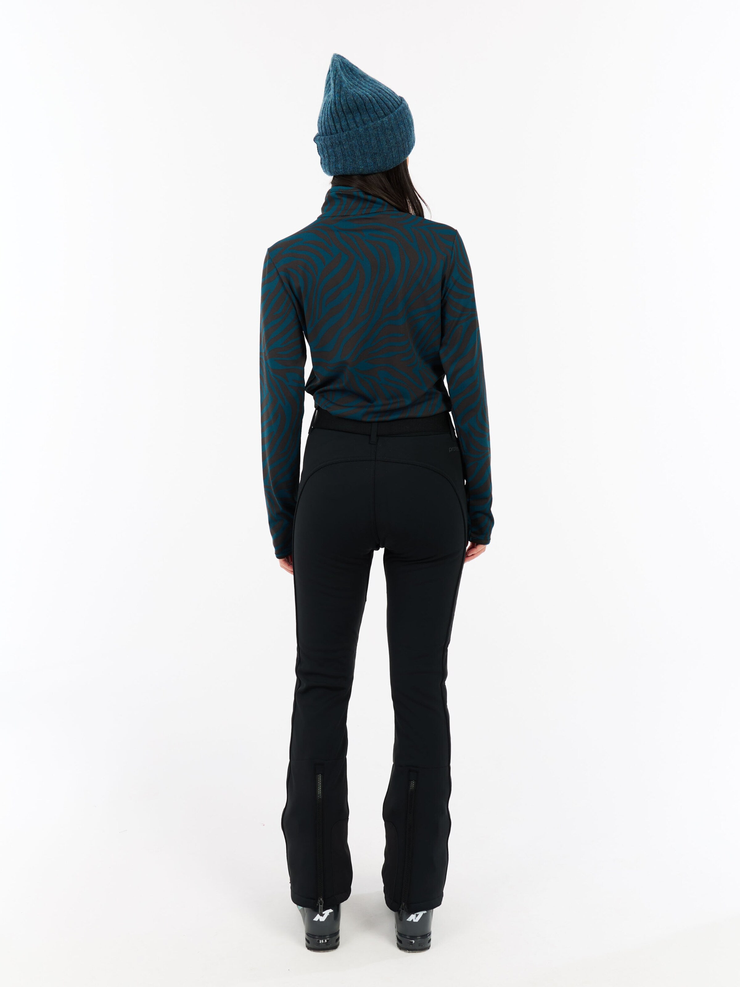 PROTEST Sports sweatshirt 'PRTEsher' in Blue