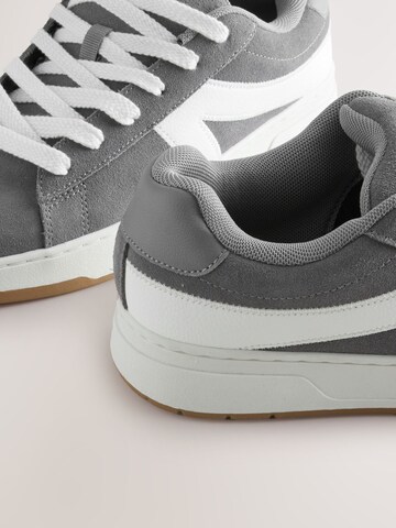 Next Низкие кроссовки 'Forever Comfort' в Серый