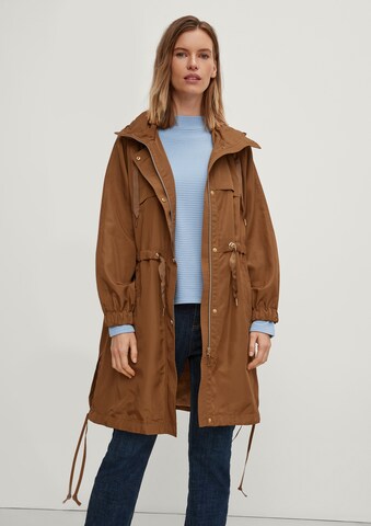 COMMA Between-Seasons Coat in Brown: front