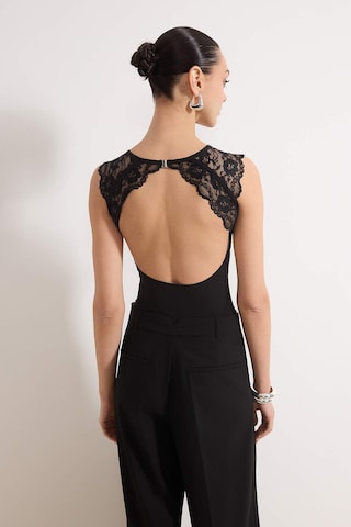Trendyol Tričkové body – černá