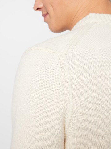 Pull-over 'Kruy' BOSS Orange en blanc