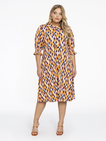 Yoek Shirt Dress in Orange