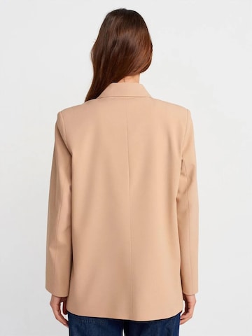Dilvin - Blazer em bege
