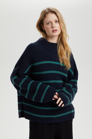 SOAKED IN LUXURY Sweater 'Thusnelda' in Blue: front