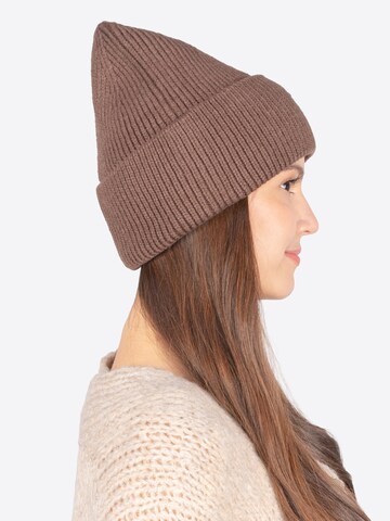 Seasons of April Muts 'Zoe' in Bruin