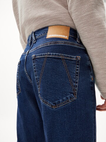 ARMEDANGELS Tapered Jeans in Blauw