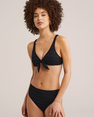 WE Fashion Kolmnurk Bikiinitopp, värv must: eest vaates