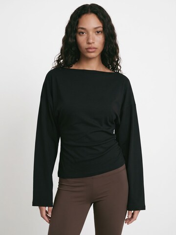 HYPEDROP Shirt 'DYURI' in Black: front
